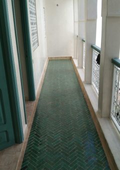 40Balcony